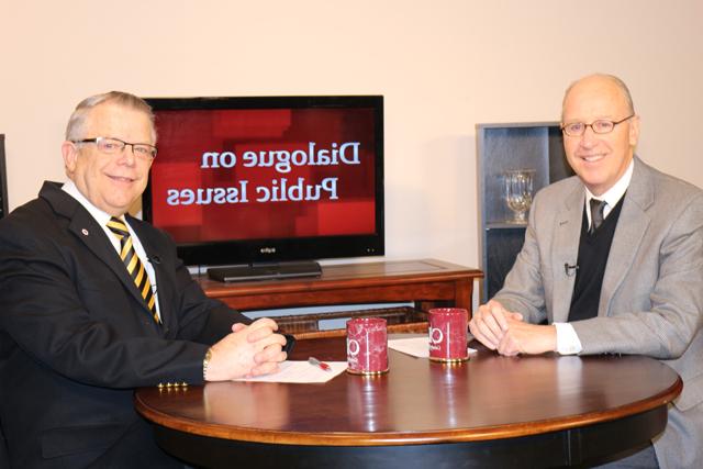 Dr. John Chowning, vice president for church and external relations and executive assistant to the  president of Campbellsville University, right, interviews Bill Goodman, the host and managing  editor of Kentucky Tonight on KET and host for Education Matters and One to One with Bill  Goodman, for his “Dialogue on Public Issues” show.